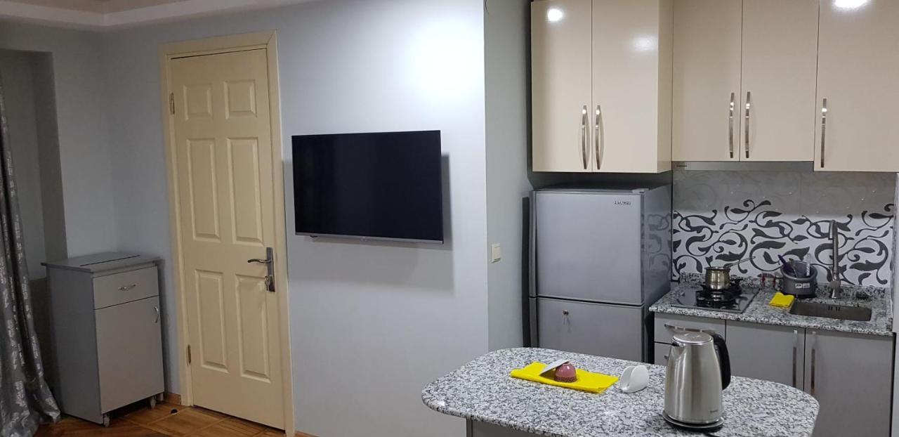 Apartament Shushana Батуми Екстериор снимка