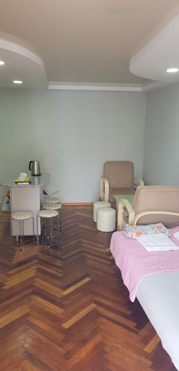 Apartament Shushana Батуми Екстериор снимка